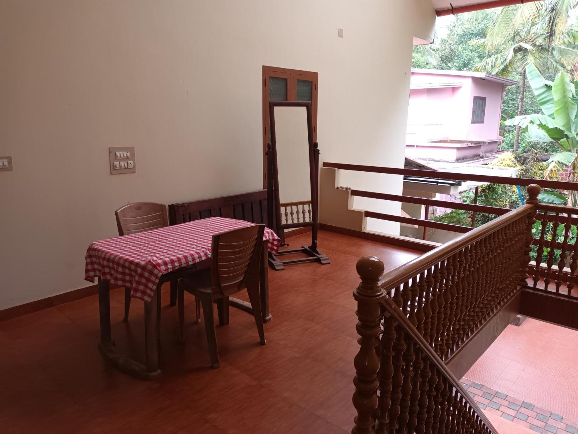 Ivory Coaste Hotel Kannur Bagian luar foto