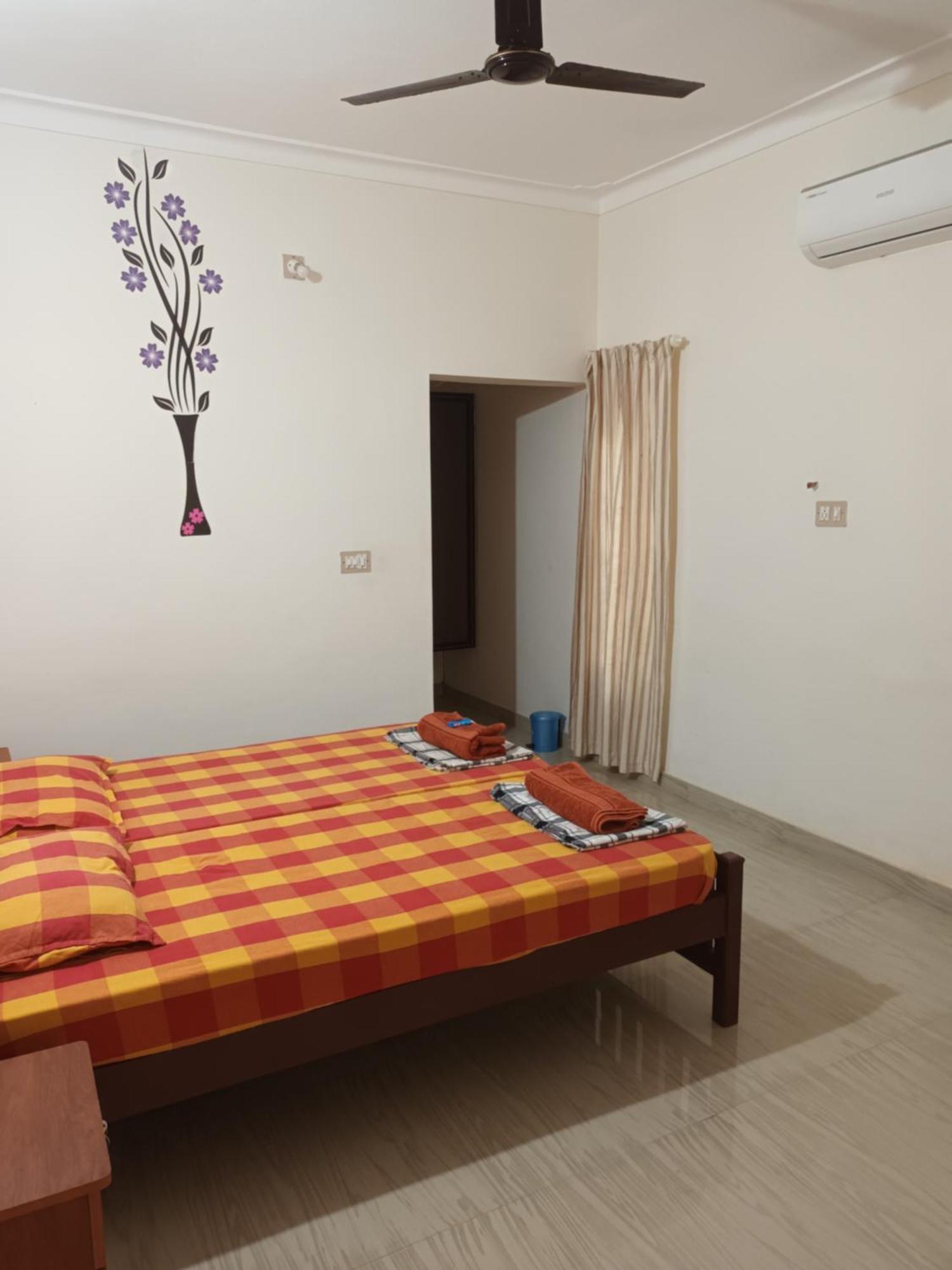 Ivory Coaste Hotel Kannur Bagian luar foto