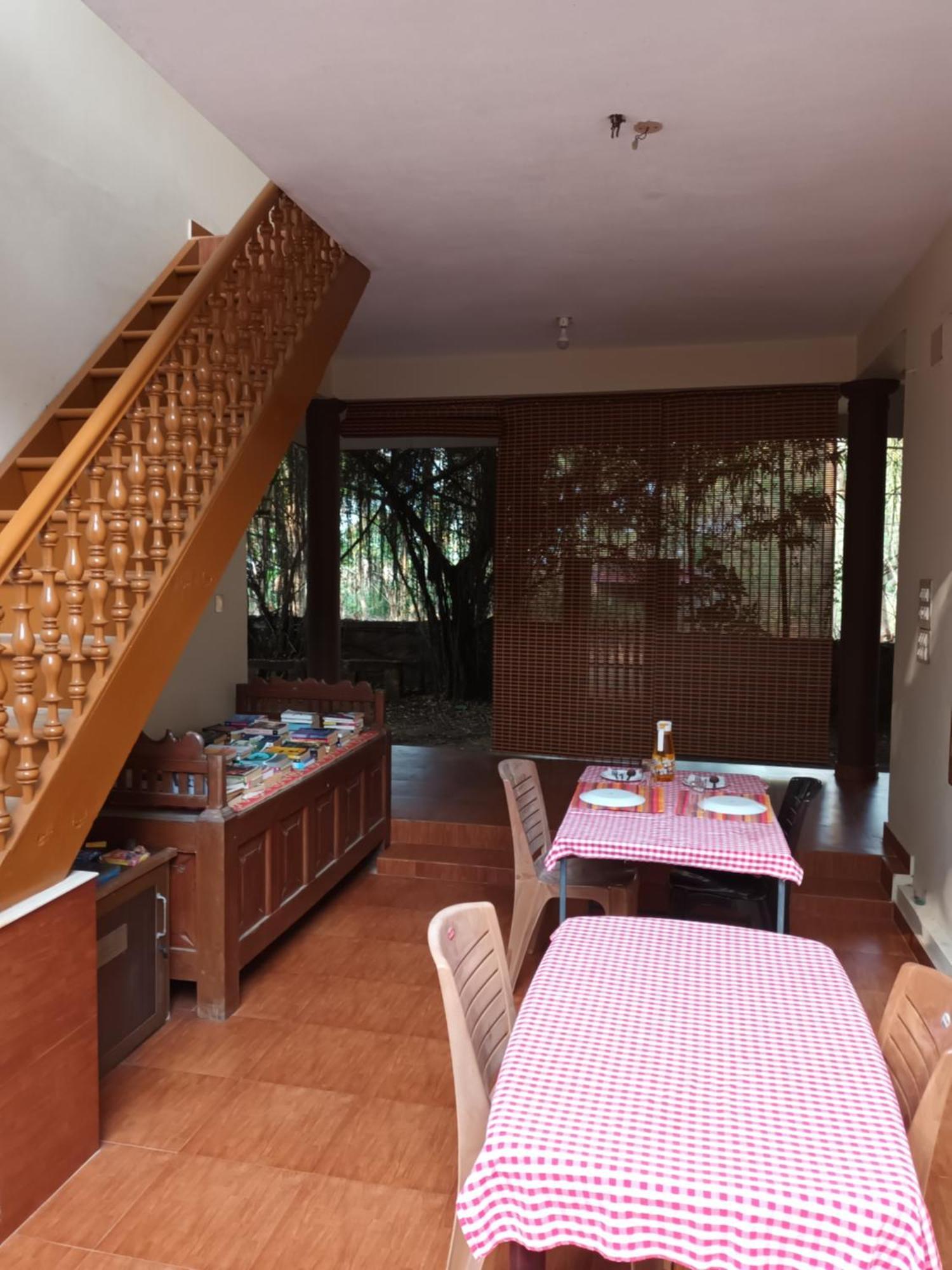 Ivory Coaste Hotel Kannur Bagian luar foto