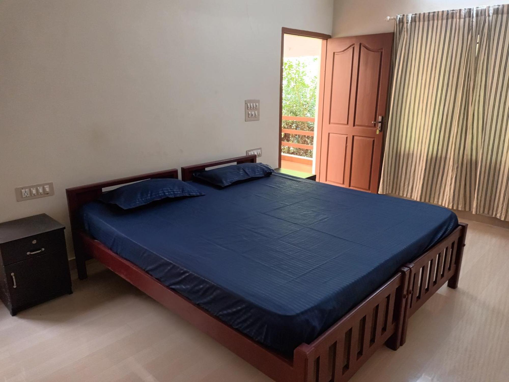 Ivory Coaste Hotel Kannur Bagian luar foto