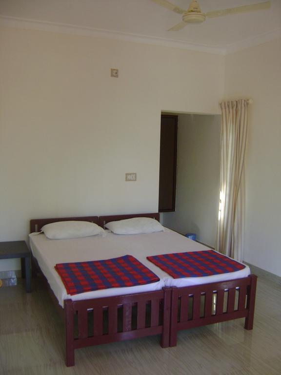 Ivory Coaste Hotel Kannur Bagian luar foto