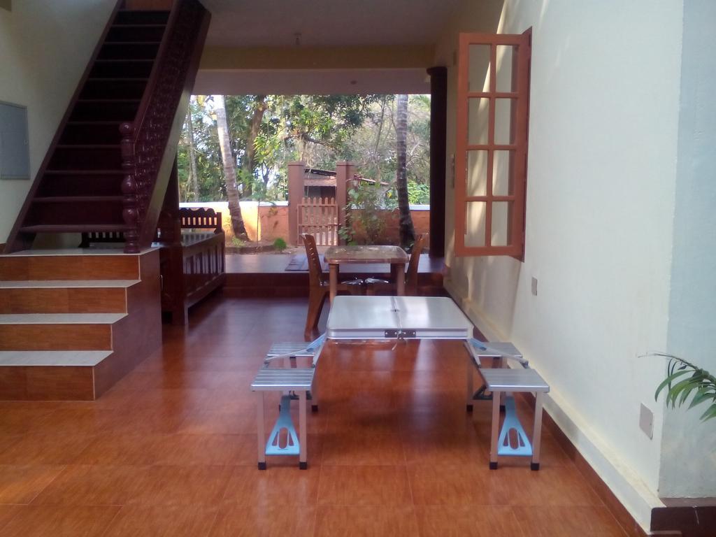 Ivory Coaste Hotel Kannur Bagian luar foto