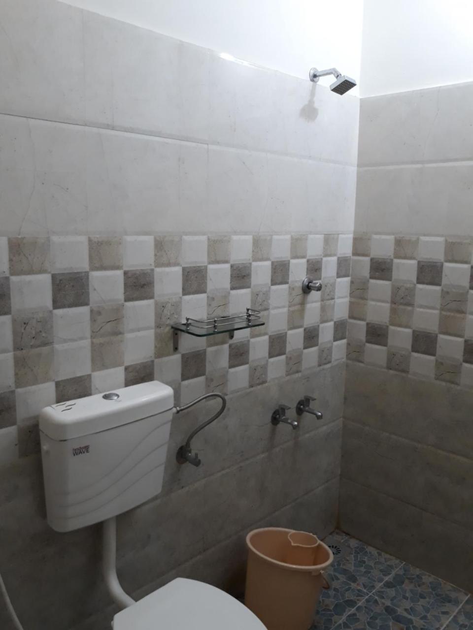 Ivory Coaste Hotel Kannur Bagian luar foto
