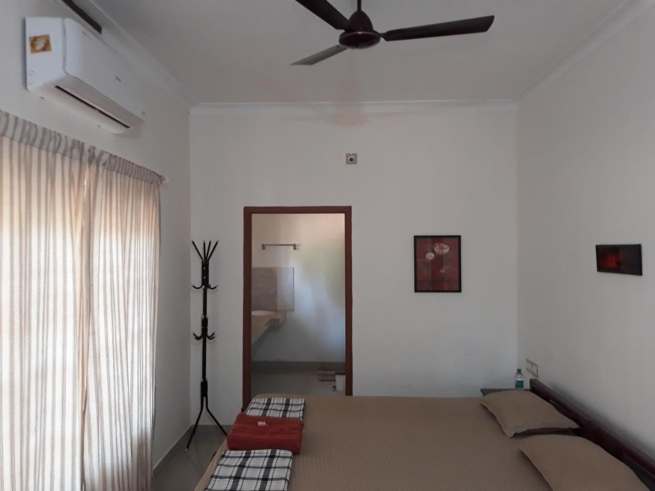 Ivory Coaste Hotel Kannur Bagian luar foto